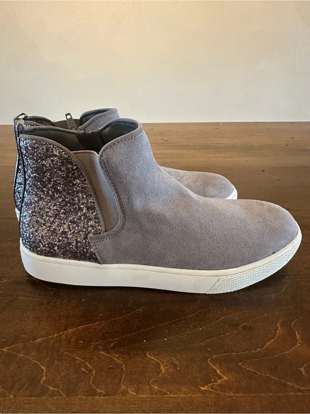 Girls Grey Suede and Glitter Slip-On Sneakers